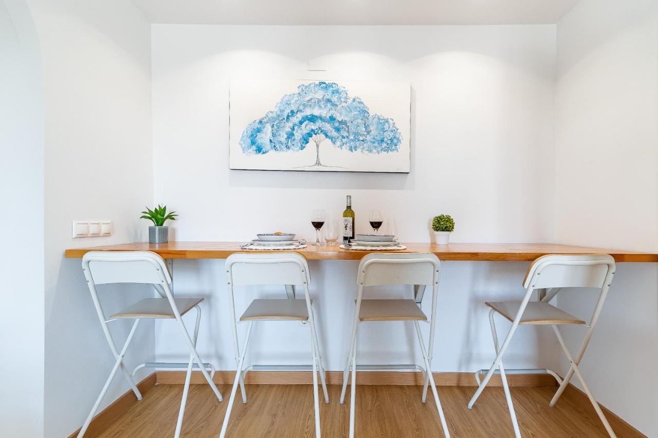 Modern Beach Apartment Valparaiso With Parking Malaga Exterior photo