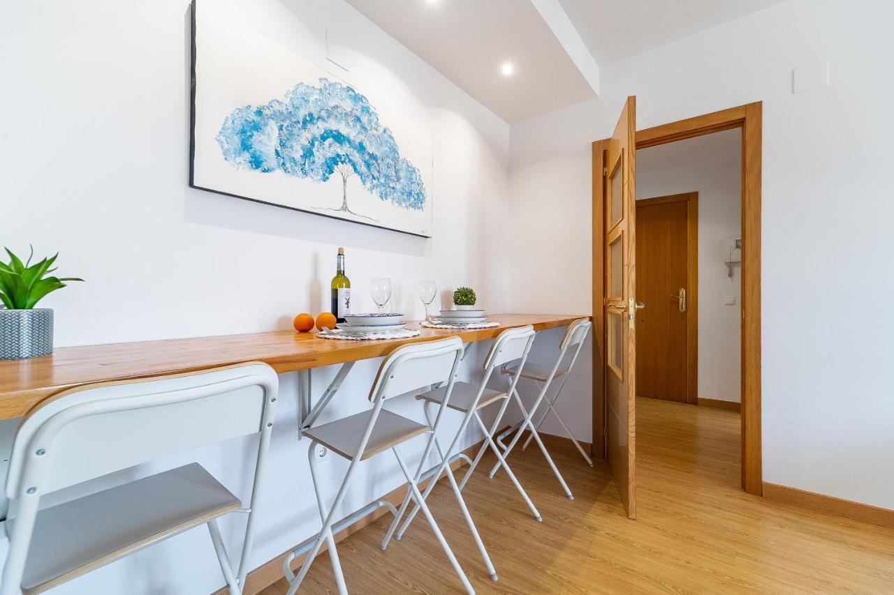 Modern Beach Apartment Valparaiso With Parking Malaga Exterior photo