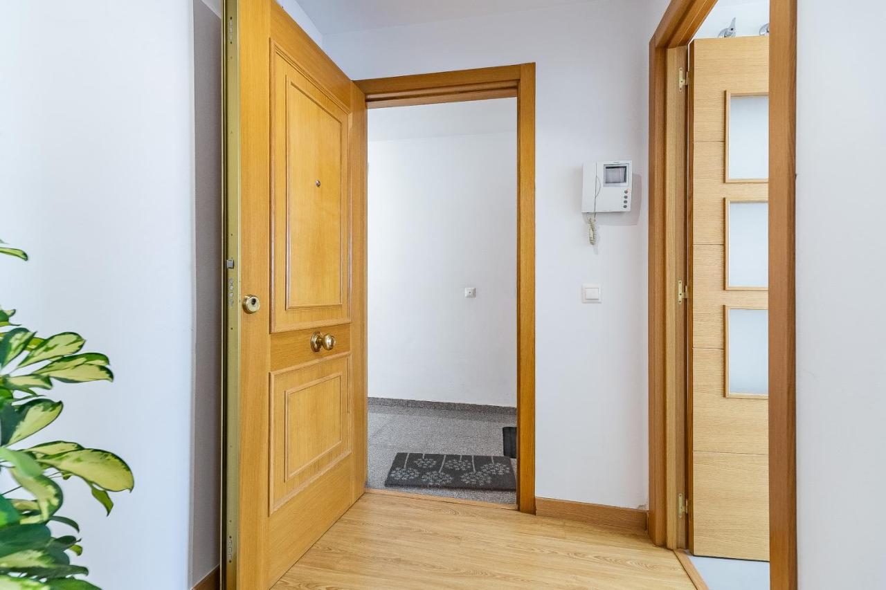 Modern Beach Apartment Valparaiso With Parking Malaga Exterior photo