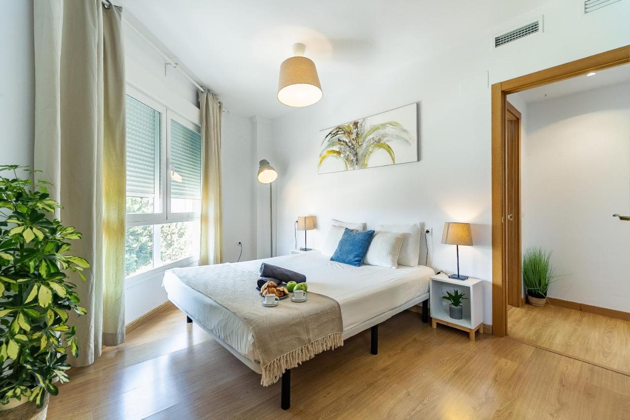 Modern Beach Apartment Valparaiso With Parking Malaga Exterior photo