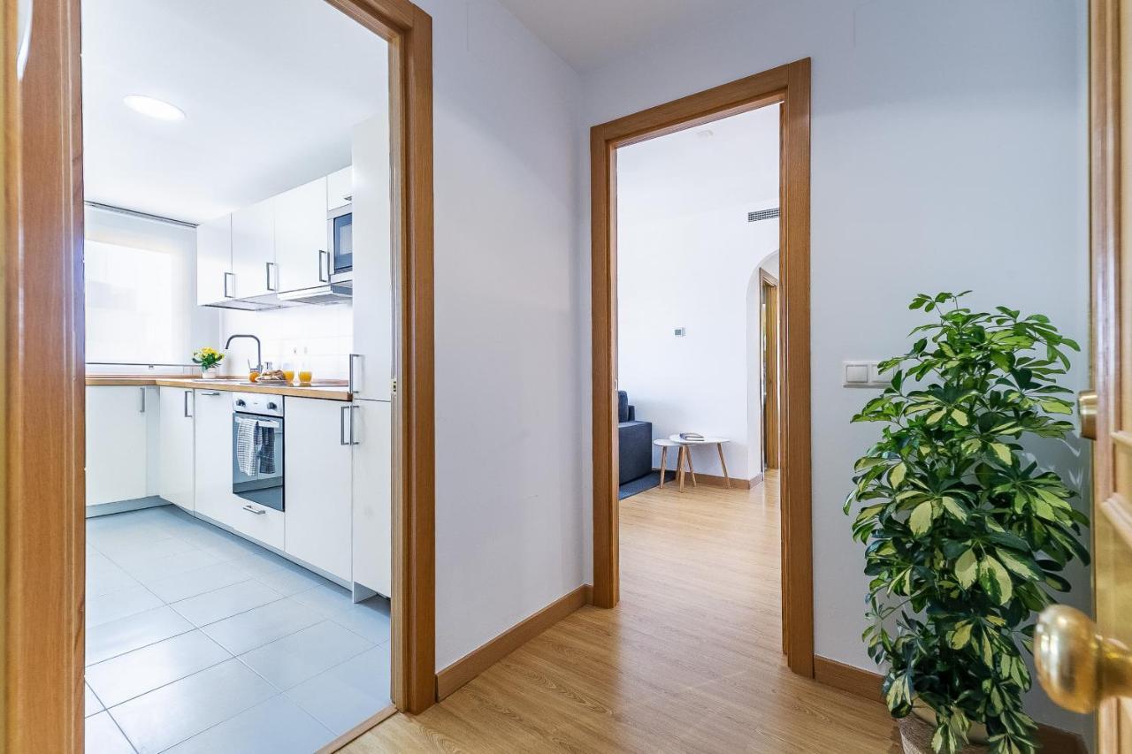 Modern Beach Apartment Valparaiso With Parking Malaga Exterior photo