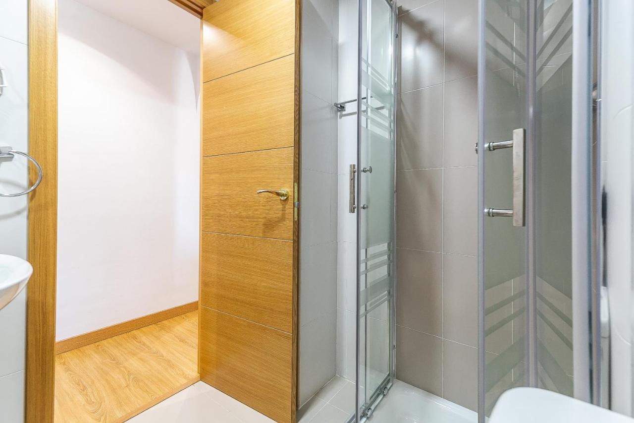 Modern Beach Apartment Valparaiso With Parking Malaga Exterior photo